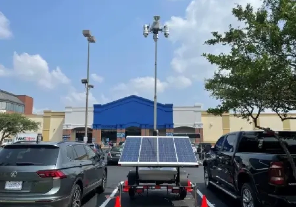 LotGuard Surveillance Trailer at Retail Store - Thumb